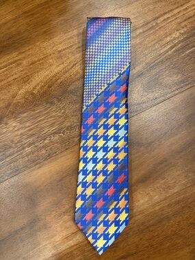 SOLD****Men's Blue Multicolor Houndstooth Silk Tie